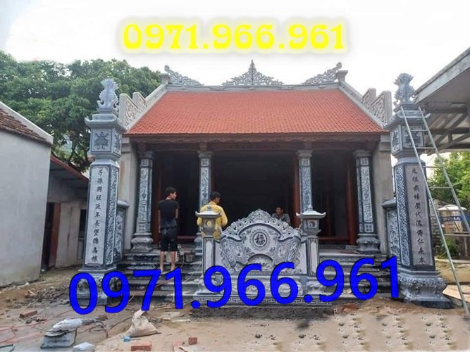 mẫu cột đá tự nhiên nguyên khối trước hiên nhà gia đình, nhà thờ, cột đá xanh đen phong thủy trước nhà thờ dòng họ, cột đá nhà gỗ chạm khắc hoa văn tinh sảo, cột đá đồng trụ, sân vườn, cột đá đình chùa bền vững cho khách hàng
