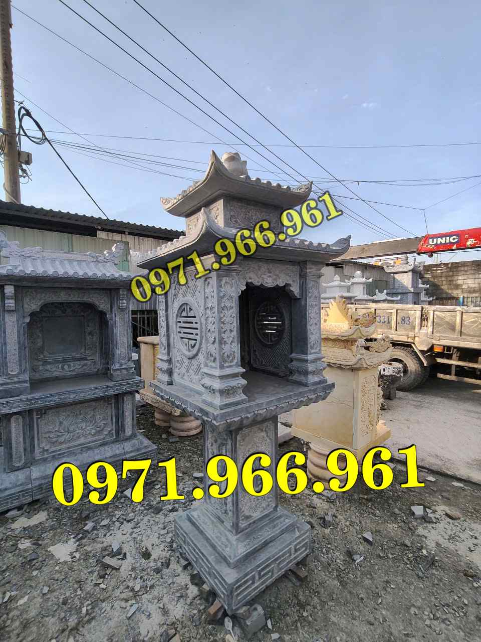 mẫu bàn thờ thiên bằng đá đẹp ngoài trời trước nhà hợp phong thủy, bàn thờ thiên đá xanh nguyên khối trong sân vườn, biệt thự, bàn thờ thiên chạm khắc hoa văn đẹp chuẩn phong thủy trước nhà thờ dòng họ, bàn thờ thiên là nét tâm linh, hút tài lộc cho gia chủ