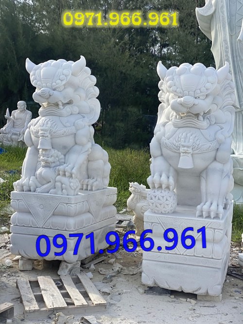 mẫu kỳ lân đá phong thủy canh cổng, kỳ lân đá tự nhiên nguyên khối trấn yểm trước nhà, kỳ lân đá cẩm thạch trước nhà thờ họ, kỳ lân đá biệt thự mang lại tài lộc may mắn cho gia chủ, kỳ lân đá được điêu khắc chạm trổ tinh sảo theo nhu cầu khách hàng