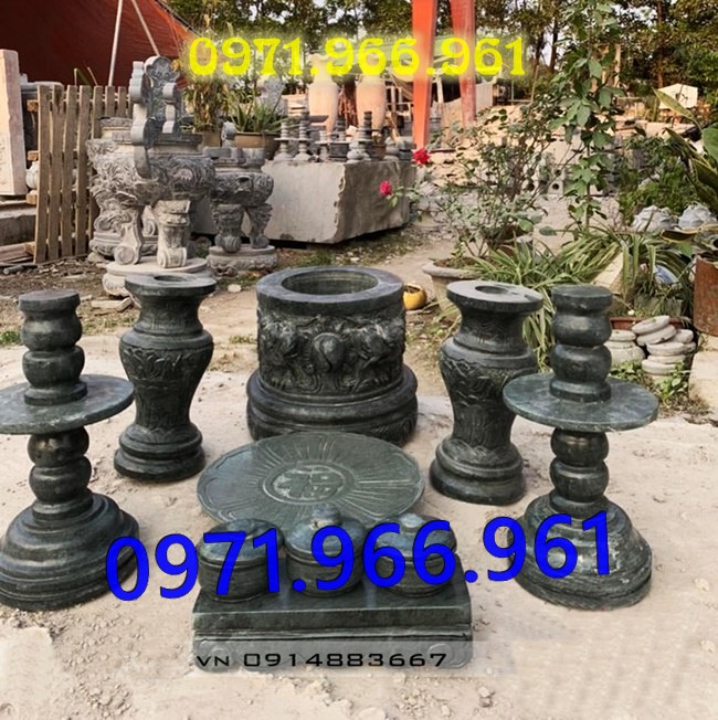 mẫu bát hương lọ hoa đá đẹp cho từ đường nhà thờ họ, bát hương lọ hoa đá tự nhiên nguyên khối cho khu lăng mộ chuẩn phong thủy, bát hương lọ hoa trang trí bàn thờ được chạm khắc hoa văn tinh xảo, mẫu bát hương lọ hoa thờ cúng gia tiên, thần linh, ngoài trời bền đẹp theo thời gian, lọ hoa bát hương đẹp giá rẻ theo yêu cầu của khách hàng