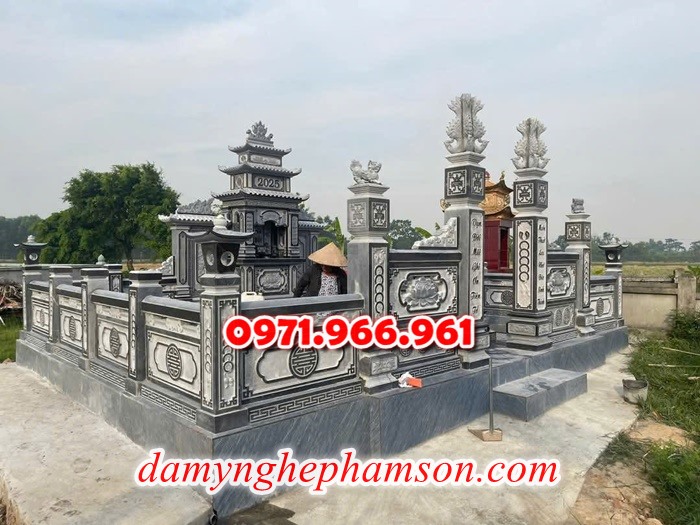 lan can bằng đá tự nhiên nguyên khối nhà thờ họ hay từ đường, lan can đá xanh rêu cho khu lăng mộ gia đình, nghĩa trang, khu lịch tâm linh, lan can khu biệt thự sân vườn được chạm khắc hoa văn tinh xảo theo yêu cầu, lan can tường rào đá phong thủy, trấn trạch, cao cấp, bền đẹp, giá rẻ cho khách hàng