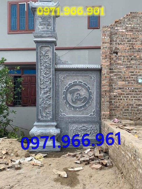 mẫu cột đá tự nhiên nguyên khối trước hiên nhà gia đình, nhà thờ, cột đá xanh đen phong thủy trước nhà thờ dòng họ, cột đá nhà gỗ chạm khắc hoa văn tinh sảo, cột đá đồng trụ, sân vườn, cột đá đình chùa bền vững cho khách hàng