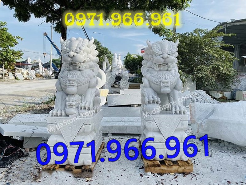 mẫu kỳ lân đá phong thủy canh cổng, kỳ lân đá tự nhiên nguyên khối trấn yểm trước nhà, kỳ lân đá cẩm thạch trước nhà thờ họ, kỳ lân đá biệt thự mang lại tài lộc may mắn cho gia chủ, kỳ lân đá được điêu khắc chạm trổ tinh sảo theo nhu cầu khách hàng