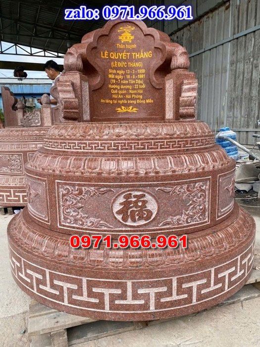 mẫu mộ tròn bằng đá nguyên khối cao cấp cho phần mộ tổ tiên, mộ tròn bằng đá xanh rêu được ưu chuộng nhất hiện nay cho phần mộ gia đình, mộ tròn bằng đá cao cấp chạm khắc hoa văn tinh xảo theo yêu cầu, mộ tròn bằng đá đẹp chuẩn kích thước phong thủy cho ông bà,cha mẹ cao cấp