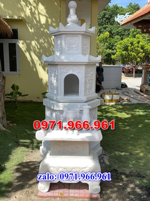 mộ tháp bằng đá để tro cốt ông bà hay cha mẹ, mộ tháp đá xanh rêu nguyên khối được chạm khắc tinh sảo, mộ tháp đá công giáo bằng đá granite nhập khẩu cao cấp, xây mộ tháp đá chuẩn phong thủy mang ý nghĩa tâm linh cho gia đinh bạn, chuyên sản xuất mộ tháp đá theo yêu cầu khách hàng