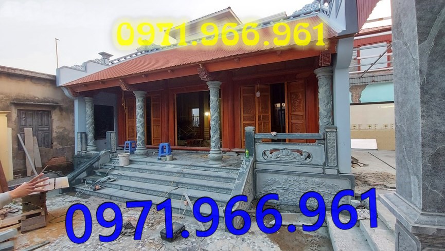 mẫu cột đá tự nhiên nguyên khối trước hiên nhà gia đình, nhà thờ, cột đá xanh đen phong thủy trước nhà thờ dòng họ, cột đá nhà gỗ chạm khắc hoa văn tinh sảo, cột đá đồng trụ, sân vườn, cột đá đình chùa bền vững cho khách hàng