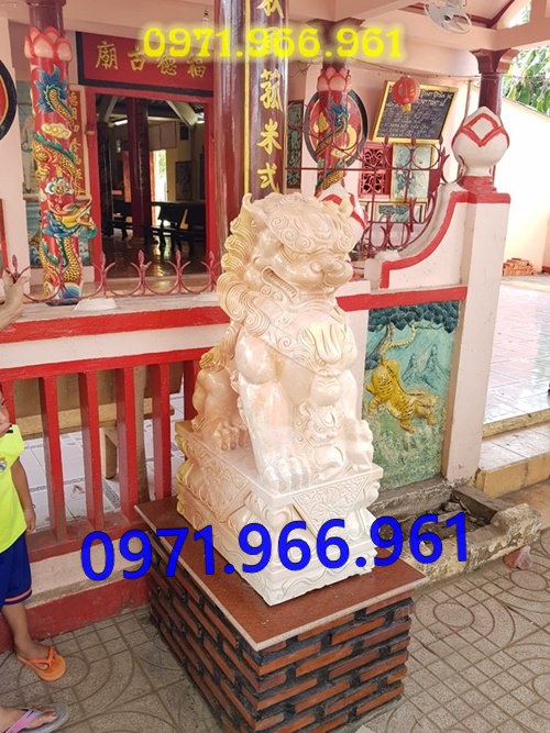mẫu kỳ lân đá phong thủy canh cổng, kỳ lân đá tự nhiên nguyên khối trấn yểm trước nhà, kỳ lân đá cẩm thạch trước nhà thờ họ, kỳ lân đá biệt thự mang lại tài lộc may mắn cho gia chủ, kỳ lân đá được điêu khắc chạm trổ tinh sảo theo nhu cầu khách hàng