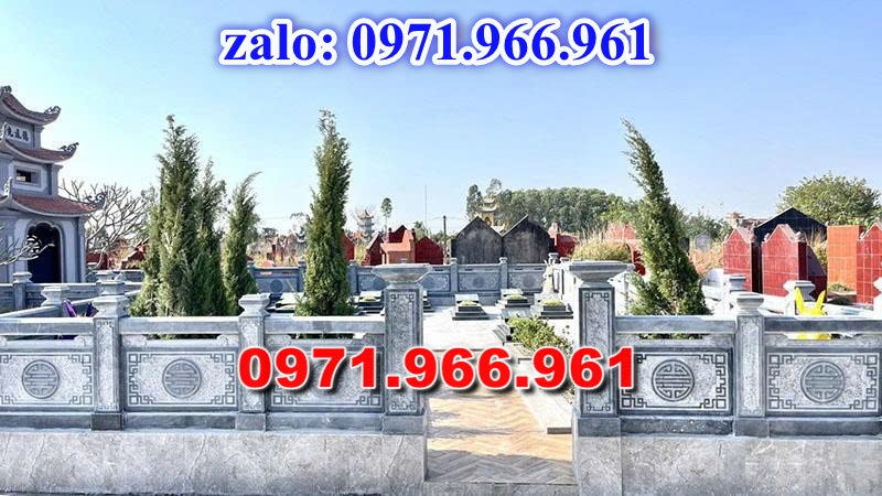 lan can bằng đá tự nhiên nguyên khối nhà thờ họ hay từ đường, lan can đá xanh rêu cho khu lăng mộ gia đình, nghĩa trang, khu lịch tâm linh, lan can khu biệt thự sân vườn được chạm khắc hoa văn tinh xảo theo yêu cầu, lan can tường rào đá phong thủy, trấn trạch, cao cấp, bền đẹp, giá rẻ cho khách hàng