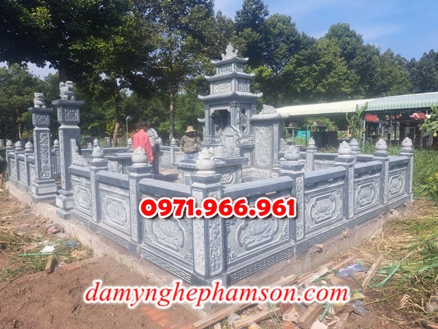 mẫu nghĩa trang nhà mồ cho khu lăng mộ dòng họ, gia đình bằng đá xanh rêu, xanh đen đẹp nhất hiện nay, khu nghĩa trang bằng đá tự nhiên nguyên khối chất lượng cao, khu nghĩa trang nhà mồ đá phong thủy chuẩn tâm linh được chạm khắc hoa văn tinh xảo theo yêu cầu khách hàng