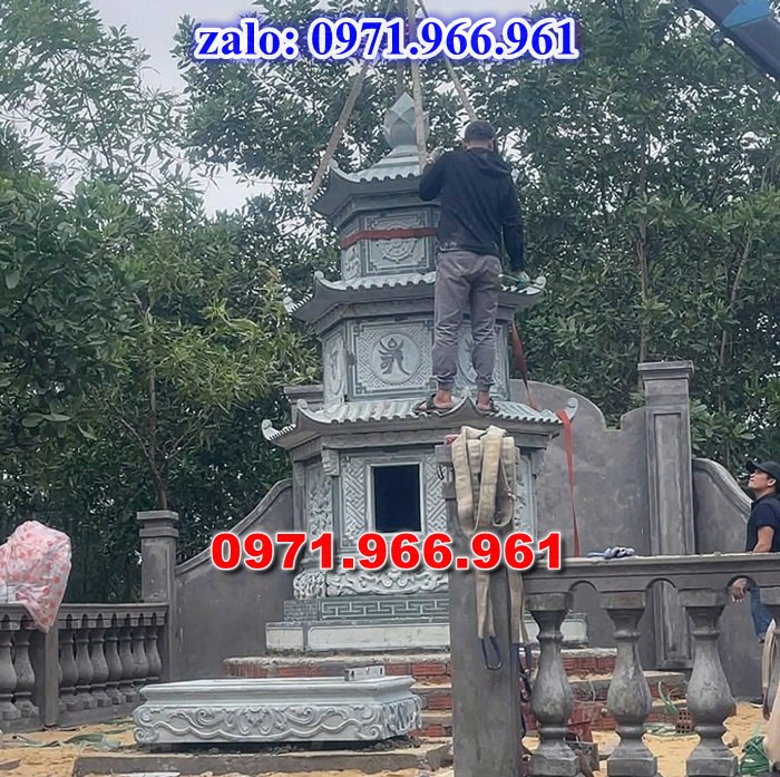 mộ tháp bằng đá để tro cốt ông bà hay cha mẹ, mộ tháp đá xanh rêu nguyên khối được chạm khắc tinh sảo, mộ tháp đá công giáo bằng đá granite nhập khẩu cao cấp, xây mộ tháp đá chuẩn phong thủy mang ý nghĩa tâm linh cho gia đinh bạn, chuyên sản xuất mộ tháp đá theo yêu cầu khách hàng