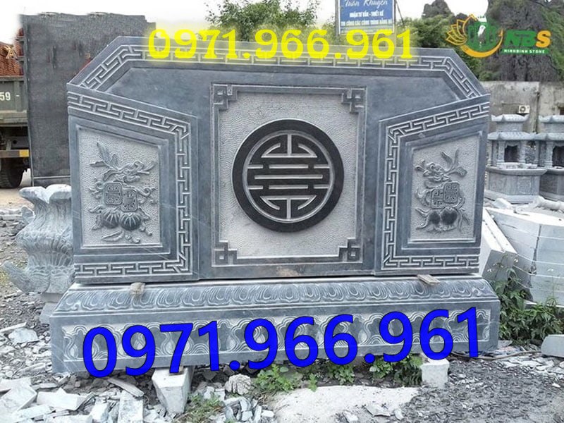 cuốn thư hay còn gọi bức bình phong trấn trạch bằng đá tự nhiên nguyên khối được đặt trong sân nhà thờ họ,bức cuốn thư chạm rồng phượng trước khu tâm linh đình làng, bức bình phong phong thủy đá xanh rêu trước khu lăng mộ gia đình đẹp, chuyên thiết kế cuốn thư bình phong theo yêu cầu khách hàng