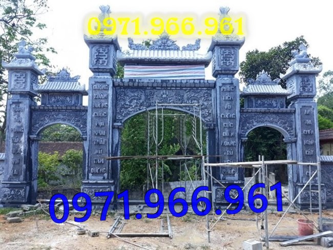 mẫu cổng đá xanh tự nhiên nguyên khối, cổng đá trước nhà thờ từ đường dòng họ, cổng đá tam quan đình làng khu tâm linh chùa, cổng đá hợp phong thủy khu lăng mộ gia đình, cổng đá nhà cổ khu biệt thự theo khách hàng 
