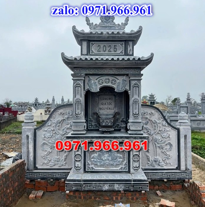 mẫu lăng thờ cho khu lăng mộ gia đình đá tự nhiên nguyên khối đẹp, lăng thờ đá phong thủy cho dòng họ cao cấp, lăng thờ được chạm khắc hoa văn tinh xảo tạo lên sự trang nghiêm cho gia đình, chuyên tư vấn và thiết kế lăng thờ bằng đá theo yêu cầu khách hàng