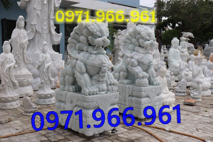 mẫu kỳ lân đá phong thủy canh cổng, kỳ lân đá tự nhiên nguyên khối trấn yểm trước nhà, kỳ lân đá cẩm thạch trước nhà thờ họ, kỳ lân đá biệt thự mang lại tài lộc may mắn cho gia chủ, kỳ lân đá được điêu khắc chạm trổ tinh sảo theo nhu cầu khách hàng