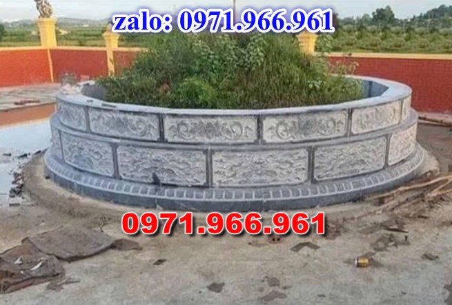 mẫu mộ tròn bằng đá nguyên khối cao cấp cho phần mộ tổ tiên, mộ tròn bằng đá xanh rêu được ưu chuộng nhất hiện nay cho phần mộ gia đình, mộ tròn bằng đá cao cấp chạm khắc hoa văn tinh xảo theo yêu cầu, mộ tròn bằng đá đẹp chuẩn kích thước phong thủy cho ông bà,cha mẹ cao cấp