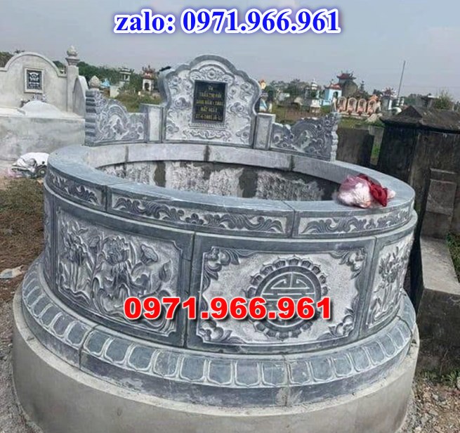 mẫu mộ tròn bằng đá nguyên khối cao cấp cho phần mộ tổ tiên, mộ tròn bằng đá xanh rêu được ưu chuộng nhất hiện nay cho phần mộ gia đình, mộ tròn bằng đá cao cấp chạm khắc hoa văn tinh xảo theo yêu cầu, mộ tròn bằng đá đẹp chuẩn kích thước phong thủy cho ông bà,cha mẹ cao cấp
