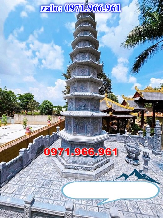 mộ tháp bằng đá để tro cốt ông bà hay cha mẹ, mộ tháp đá xanh rêu nguyên khối được chạm khắc tinh sảo, mộ tháp đá công giáo bằng đá granite nhập khẩu cao cấp, xây mộ tháp đá chuẩn phong thủy mang ý nghĩa tâm linh cho gia đinh bạn, chuyên sản xuất mộ tháp đá theo yêu cầu khách hàng