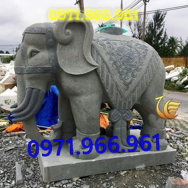 voi bằng đá tự nhiên nguyên khối canh cổng phong thủy trước nhà, voi đá sân vườn, trang trí khu biệt thự, voi đá nhà thờ họ, trấn trạch khu lăng mộ, voi đá phong thủy mang tài lộc, thịnh vượng, bình an, voi đá đặt trước cửa công ty, trang trí trong các công trình tâm linh