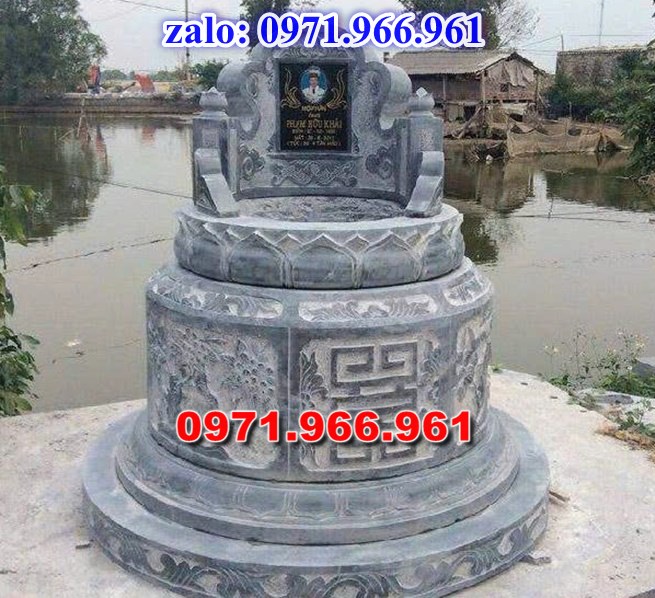 mẫu mộ tròn bằng đá nguyên khối cao cấp cho phần mộ tổ tiên, mộ tròn bằng đá xanh rêu được ưu chuộng nhất hiện nay cho phần mộ gia đình, mộ tròn bằng đá cao cấp chạm khắc hoa văn tinh xảo theo yêu cầu, mộ tròn bằng đá đẹp chuẩn kích thước phong thủy cho ông bà,cha mẹ cao cấp