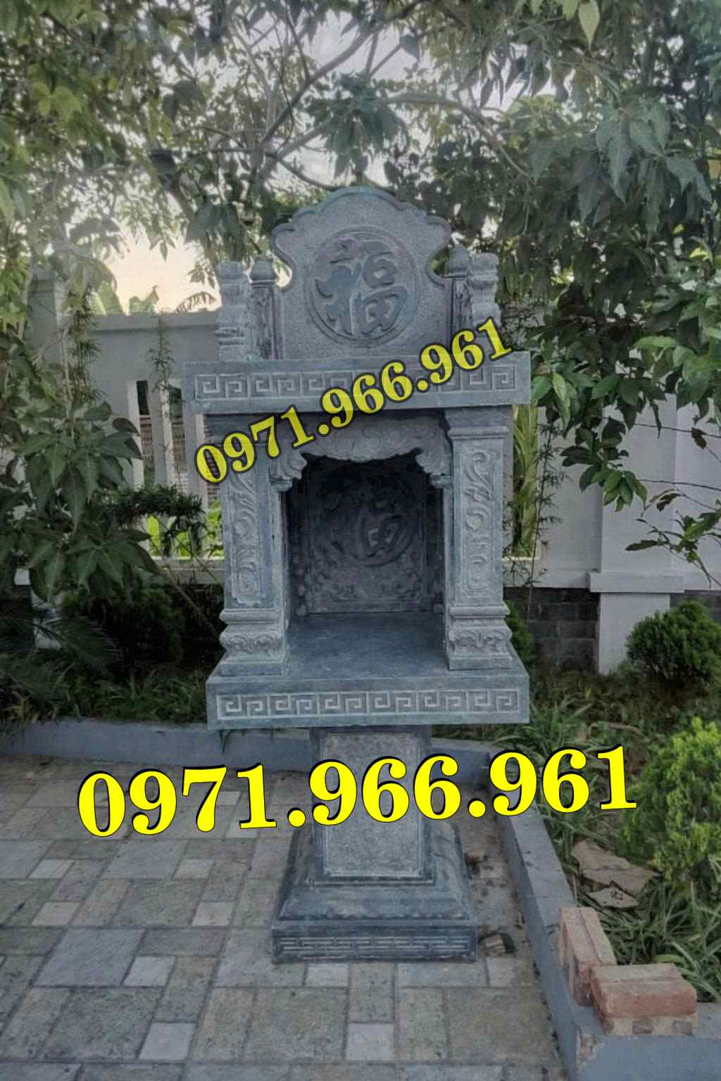mẫu bàn thờ thiên bằng đá đẹp ngoài trời trước nhà hợp phong thủy, bàn thờ thiên đá xanh nguyên khối trong sân vườn, biệt thự, bàn thờ thiên chạm khắc hoa văn đẹp chuẩn phong thủy trước nhà thờ dòng họ, bàn thờ thiên là nét tâm linh, hút tài lộc cho gia chủ