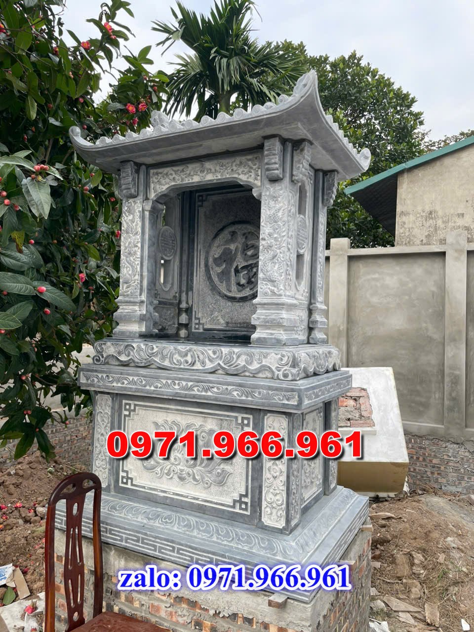 mẫu bàn thờ thiên bằng đá đẹp ngoài trời trước nhà hợp phong thủy, bàn thờ thiên đá xanh nguyên khối trong sân vườn, biệt thự, bàn thờ thiên chạm khắc hoa văn đẹp chuẩn phong thủy trước nhà thờ dòng họ, bàn thờ thiên là nét tâm linh, hút tài lộc cho gia chủ