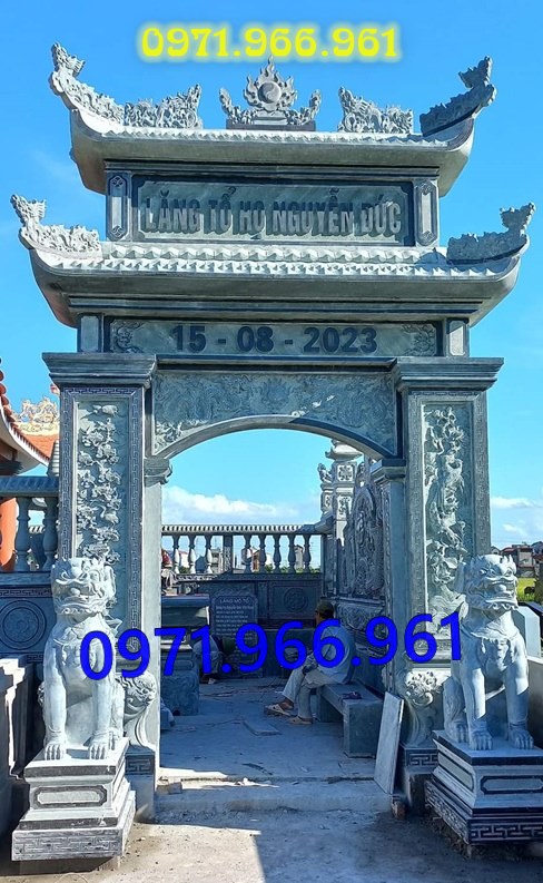 mẫu cổng đá xanh tự nhiên nguyên khối, cổng đá trước nhà thờ từ đường dòng họ, cổng đá tam quan đình làng khu tâm linh chùa, cổng đá hợp phong thủy khu lăng mộ gia đình, cổng đá nhà cổ khu biệt thự theo khách hàng 