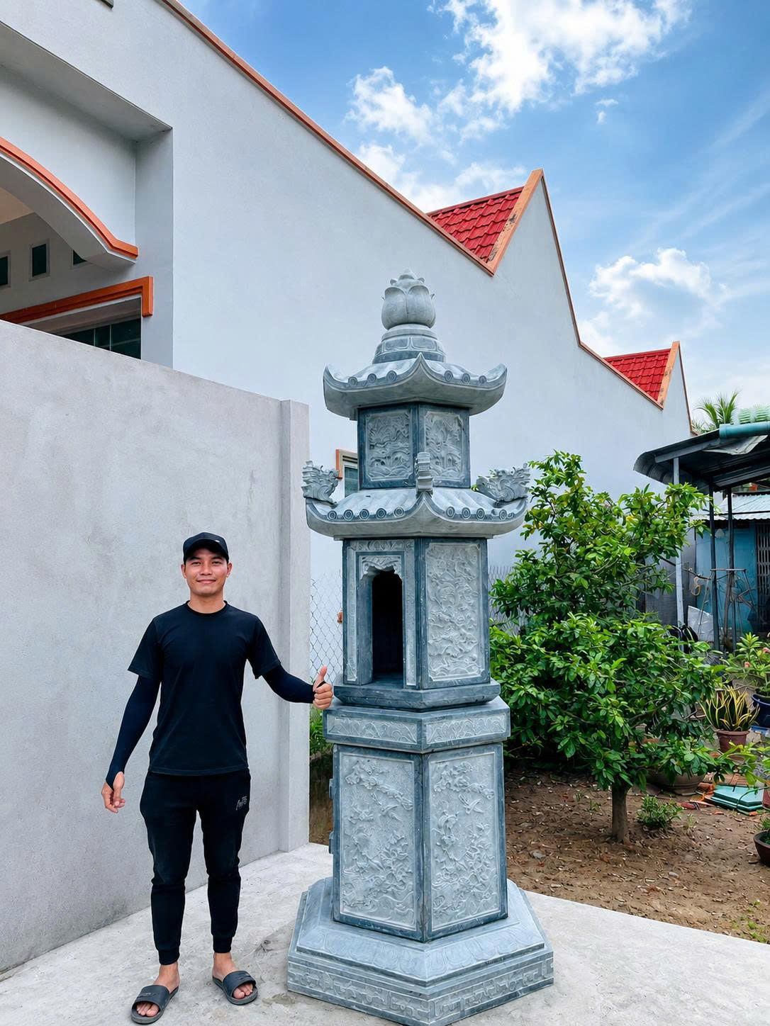 mộ ốp chụp bằng đá đẹp cao cấp cho ông bà, cha mẹ, không mái, một mái, hai mái, mộ ốp chụp bằng đá xanh rêu đẹp phật giáo,công giáo, giá rẻ, mộ đá ốp chụp kích thước chuẩn phong thủy, điêu khắc chạm chỗ hoa văn tinh sảo theo yêu cầu khách hàng