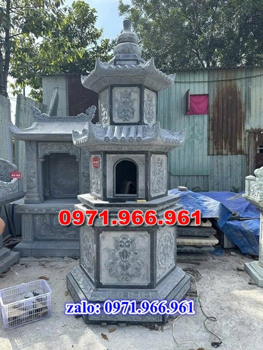 mộ tháp bằng đá để tro cốt ông bà hay cha mẹ, mộ tháp đá xanh rêu nguyên khối được chạm khắc tinh sảo, mộ tháp đá công giáo bằng đá granite nhập khẩu cao cấp, xây mộ tháp đá chuẩn phong thủy mang ý nghĩa tâm linh cho gia đinh bạn, chuyên sản xuất mộ tháp đá theo yêu cầu khách hàng