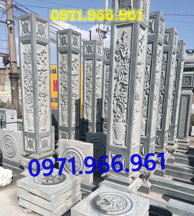mẫu cột đá tự nhiên nguyên khối trước hiên nhà gia đình, nhà thờ, cột đá xanh đen phong thủy trước nhà thờ dòng họ, cột đá nhà gỗ chạm khắc hoa văn tinh sảo, cột đá đồng trụ, sân vườn, cột đá đình chùa bền vững cho khách hàng