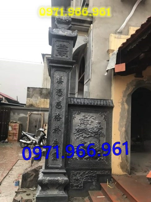 mẫu cột đá tự nhiên nguyên khối trước hiên nhà gia đình, nhà thờ, cột đá xanh đen phong thủy trước nhà thờ dòng họ, cột đá nhà gỗ chạm khắc hoa văn tinh sảo, cột đá đồng trụ, sân vườn, cột đá đình chùa bền vững cho khách hàng