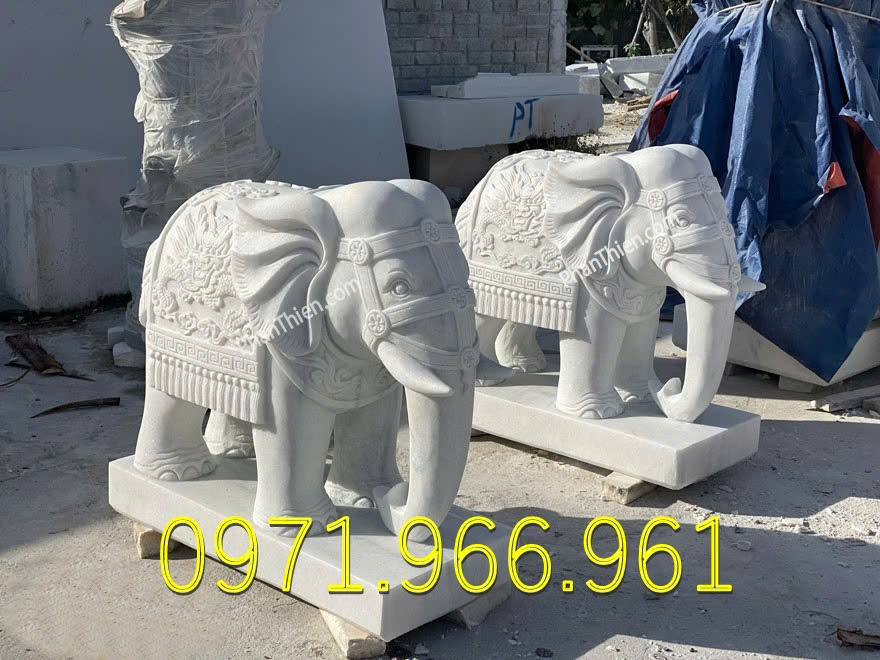 voi bằng đá tự nhiên nguyên khối canh cổng phong thủy trước nhà, voi đá sân vườn, trang trí khu biệt thự, voi đá nhà thờ họ, trấn trạch khu lăng mộ, voi đá phong thủy mang tài lộc, thịnh vượng, bình an, voi đá đặt trước cửa công ty, trang trí trong các công trình tâm linh