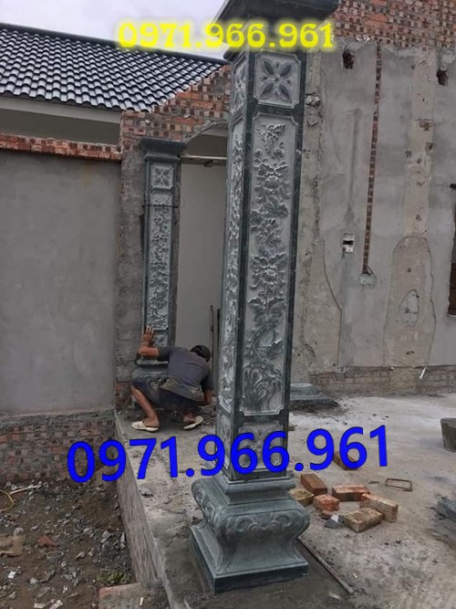 mẫu cột đá tự nhiên nguyên khối trước hiên nhà gia đình, nhà thờ, cột đá xanh đen phong thủy trước nhà thờ dòng họ, cột đá nhà gỗ chạm khắc hoa văn tinh sảo, cột đá đồng trụ, sân vườn, cột đá đình chùa bền vững cho khách hàng
