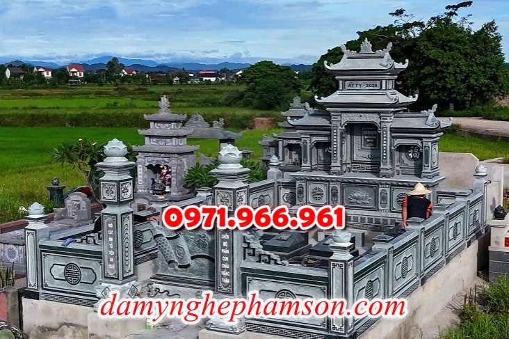 mẫu nghĩa trang nhà mồ cho khu lăng mộ dòng họ, gia đình bằng đá xanh rêu, xanh đen đẹp nhất hiện nay, khu nghĩa trang bằng đá tự nhiên nguyên khối chất lượng cao, khu nghĩa trang nhà mồ đá phong thủy chuẩn tâm linh được chạm khắc hoa văn tinh xảo theo yêu cầu khách hàng