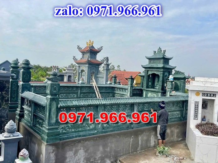 lan can bằng đá tự nhiên nguyên khối nhà thờ họ hay từ đường, lan can đá xanh rêu cho khu lăng mộ gia đình, nghĩa trang, khu lịch tâm linh, lan can khu biệt thự sân vườn được chạm khắc hoa văn tinh xảo theo yêu cầu, lan can tường rào đá phong thủy, trấn trạch, cao cấp, bền đẹp, giá rẻ cho khách hàng 