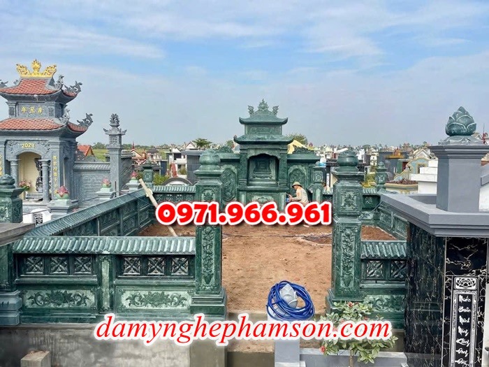 lan can bằng đá tự nhiên nguyên khối nhà thờ họ hay từ đường, lan can đá xanh rêu cho khu lăng mộ gia đình, nghĩa trang, khu lịch tâm linh, lan can khu biệt thự sân vườn được chạm khắc hoa văn tinh xảo theo yêu cầu, lan can tường rào đá phong thủy, trấn trạch, cao cấp, bền đẹp, giá rẻ cho khách hàng 
