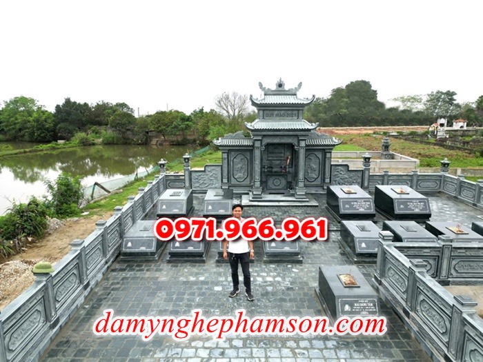 mẫu nghĩa trang nhà mồ cho khu lăng mộ dòng họ, gia đình bằng đá xanh rêu, xanh đen đẹp nhất hiện nay, khu nghĩa trang bằng đá tự nhiên nguyên khối chất lượng cao, khu nghĩa trang nhà mồ đá phong thủy chuẩn tâm linh được chạm khắc hoa văn tinh xảo theo yêu cầu khách hàng
