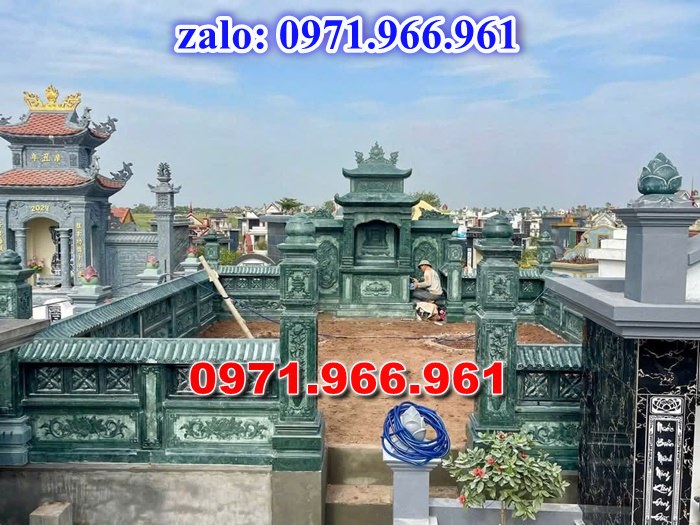 lan can bằng đá tự nhiên nguyên khối nhà thờ họ hay từ đường, lan can đá xanh rêu cho khu lăng mộ gia đình, nghĩa trang, khu lịch tâm linh, lan can khu biệt thự sân vườn được chạm khắc hoa văn tinh xảo theo yêu cầu, lan can tường rào đá phong thủy, trấn trạch, cao cấp, bền đẹp, giá rẻ cho khách hàng 